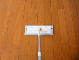 ポストコロナは「床の掃除しやすさ」を優先して片付けるとうまくいく